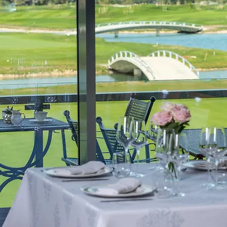 Theodora Golf Club Otel 4*